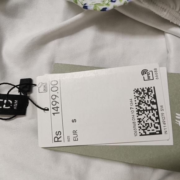 H&M Women's New Sleeveless Draped Short Dress - Picture 7 of 7